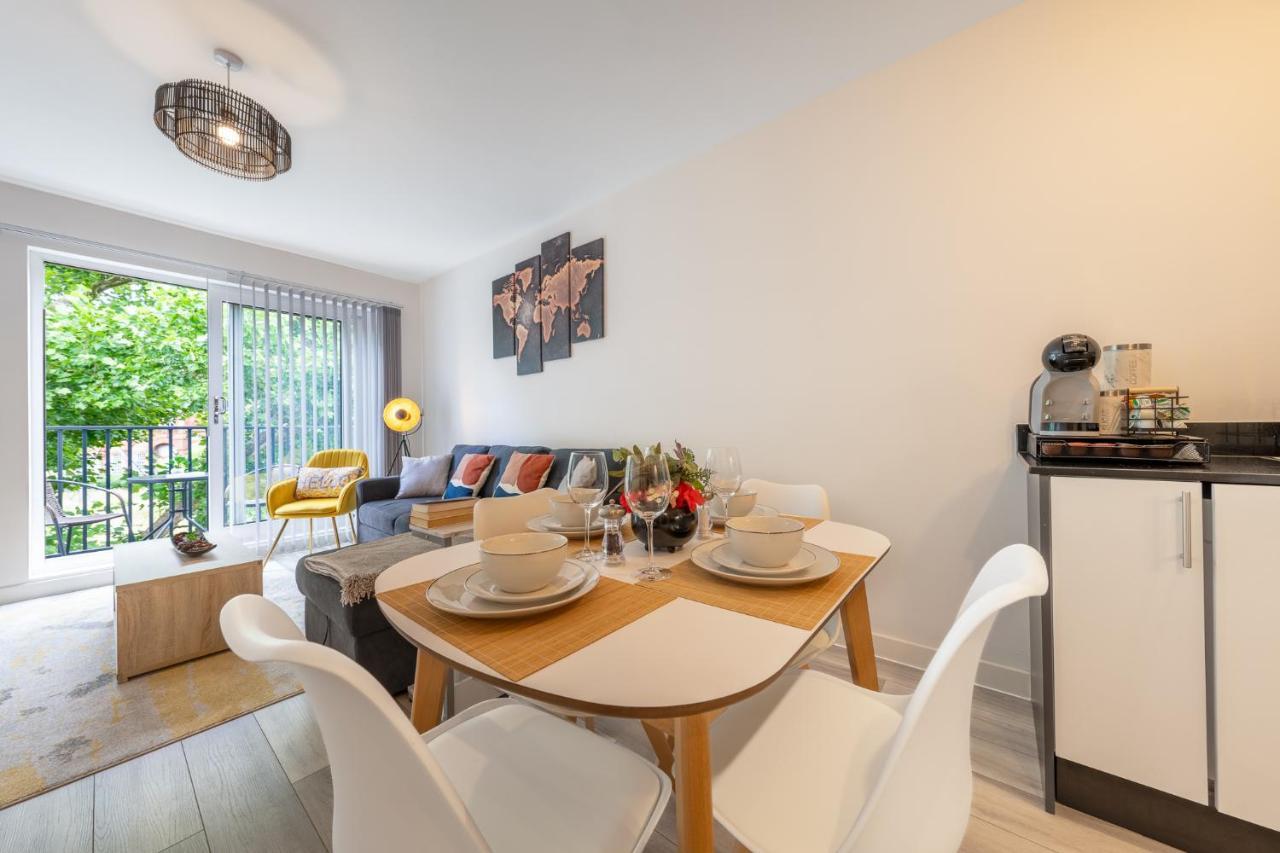 Ashview 6 - Heathrow - Windsor - Free Parking * Staines-upon-Thames