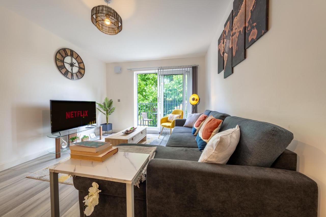 Apartment Ashview 6 - Heathrow - Windsor - Free Parking Staines-upon-Thames